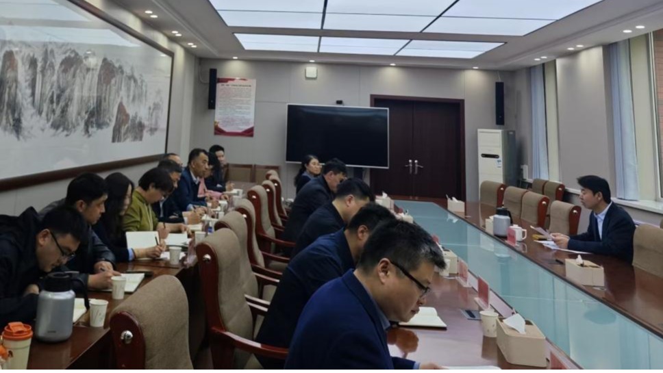 学校召开校园安全暨主动创稳工作会议